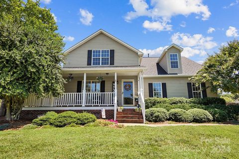 201 Maple Ridge Circle