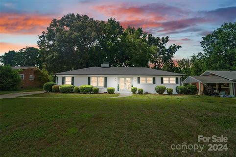 5427 Maplewood Lane sold home in Marlwood Acres, Charlotte, NC