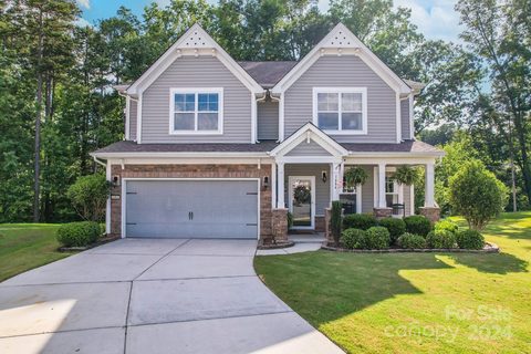 1484 Overlea Place sold home in Skybrook North Villages, Concord, NC