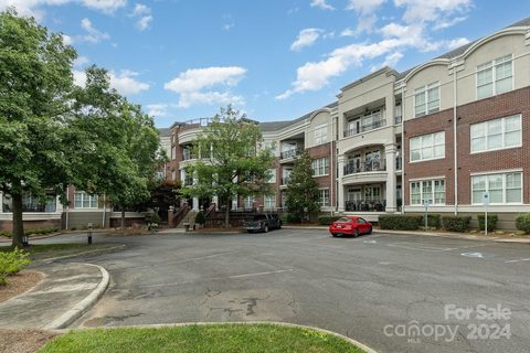 5425 Closeburn Road 213 sold home in SouthGate on Fairview, Charlotte, NC
