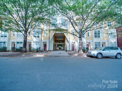 2125 Southend Drive 129 sold condo in The Village of South End, Charlotte, NC
