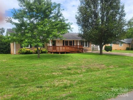 8817 Singingpine Road sold home in Westmoreland, Charlotte, NC