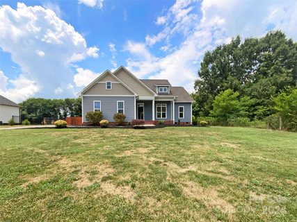 5533 Harvest Hills Road sold home in Harvest Hills, Bessemer City, NC