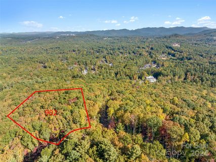 676 Tea House Drive active lot in Ramble Biltmore Forest, Asheville, NC