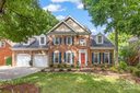 1300 Matthews Plantation Drive sold home in Matthews, SC