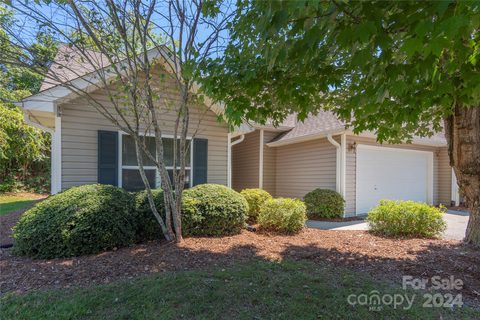 71 Olde Covington Way sold townhome in Covington Crossing, Arden, NC