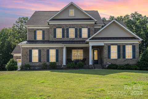 Previously sold for $1,080,000