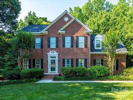 111 Montrose Drive