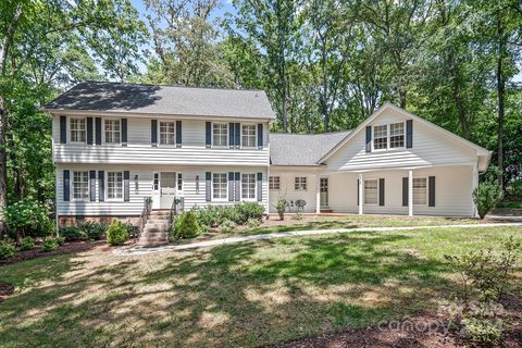 3210 Ravencliff Drive