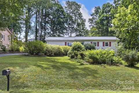 18 Azalea Road sold home in Rosscraggon, Arden, NC