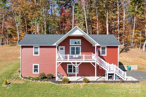 121 Sunrise Drive sold home in Sunrise Estates, Mars Hill, NC