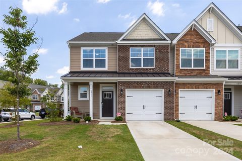 Previously sold for $390,000