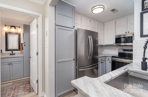 1101 Morehead Street 40 sold home in Latta Square, Charlotte, NC