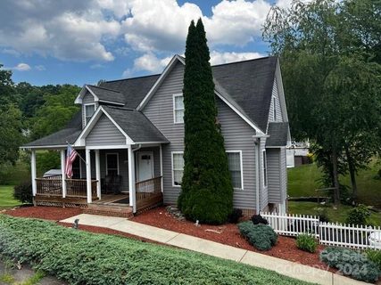 174 Canaan Drive sold home in Canaan Acres, Candler, NC
