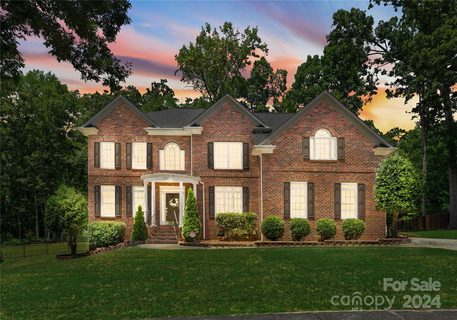 11216 Canoe Cove Lane