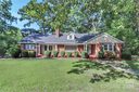 319 N Oakwood Drive sold home in Statesville, SC