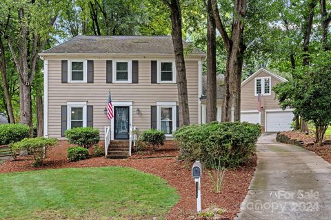 10601 Par Cove Lane sold home in Southbury, Charlotte, NC