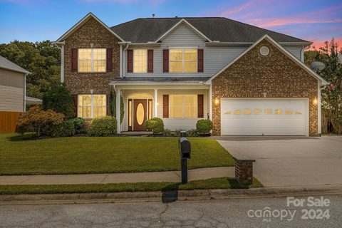 385 Wildbriar Road sold home in Cove at Livingston Farms, Fletcher, NC