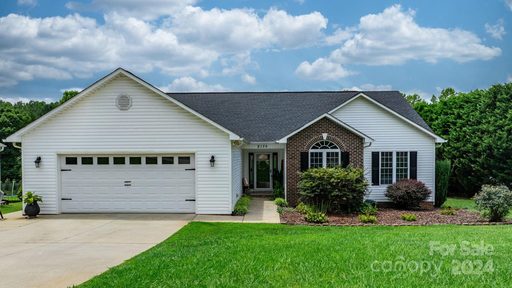 2175 Picnic Drive sold home in South Lakes, Newton, NC