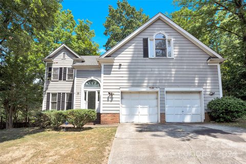 1215 Long Paw Lane sold home in Stoney Pointe, Charlotte, NC