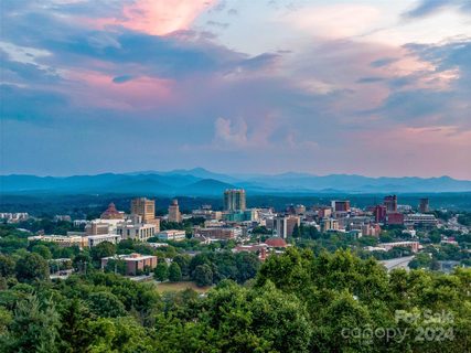 2 Cogswood Road sold home in Sunset Mountain, Asheville, NC