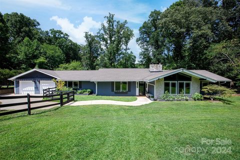 8140 David Wellman Road sold home in The Preserve at Kinsley Lakes, Charlotte, NC