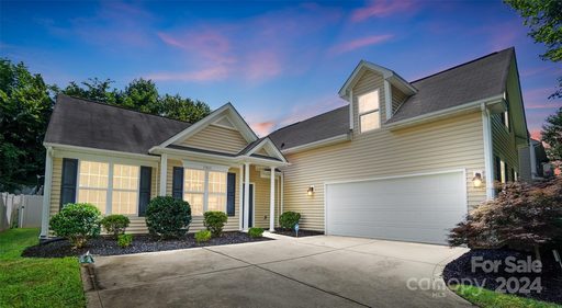 17813 Train Station Drive sold home in Caldwell Station, Huntersville, NC