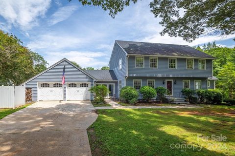204 Castlegate Drive sold home in South Forest, Morganton, NC