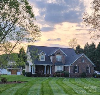 1060 Glenfield Drive sold home in Cameron Glen, Salisbury, NC