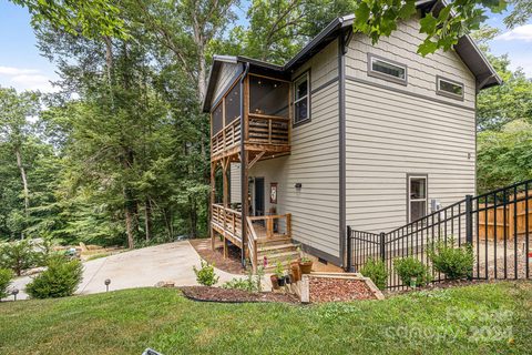 213 Westover Drive sold home in Montford Hills, Asheville, NC