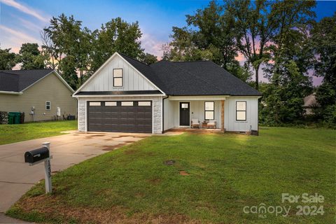 1235 Stonewyck Drive sold home in Granite Commons, Salisbury, NC