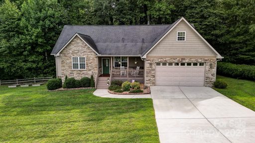 264 N Crab Meadow Drive sold home in Crab Creek Valley, Hendersonville, NC