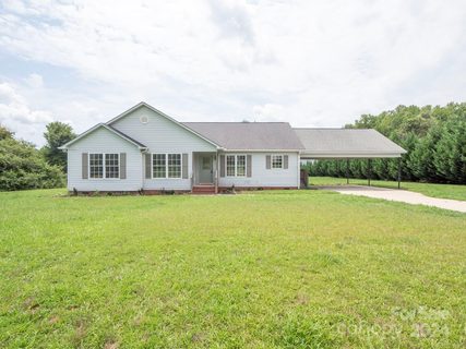 713 Sagrada Drive sold home in Fairwood, York, SC