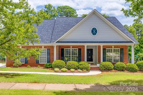 1405 Shade Tree Court sold home in Lindenwood, Matthews, NC