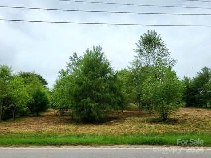 325 Grandview Road sold lot in Grandview Estates, Clover, SC