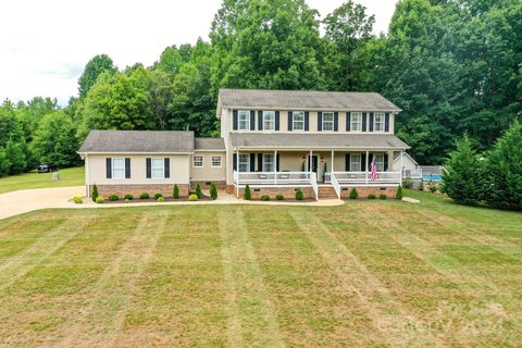 207 Bent Tree Drive sold home in Wilkins Forest, Rutherfordton, NC