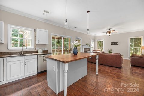 105 Foxtail Drive