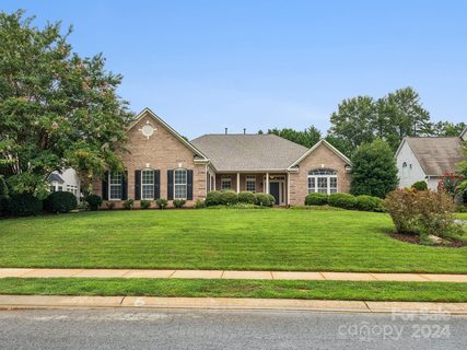 1009 Irish Moss Lane sold home in Chestnut, Matthews, NC