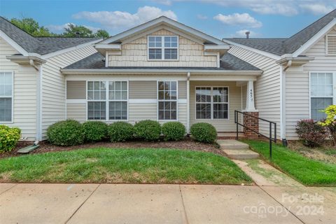 465 Lexie Lane