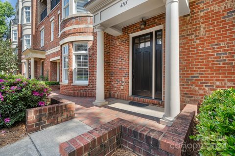 6715 Louisburg Square Lane sold condo in Louisburg Square, Charlotte, NC
