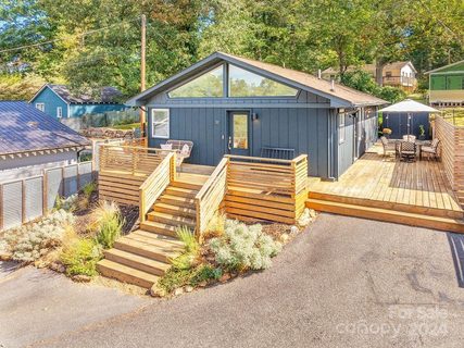 32 Winthrop Road sold home in Morningside Park, Asheville, NC
