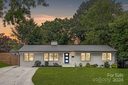 313 Blackthorne Lane sold home in Charlotte, SC