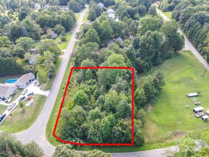 1 Regency Road sold home in Regency Lake Village, Mooresville, NC