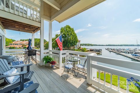 18015 Kings Point Drive B sold home in Baybridge, Cornelius, NC