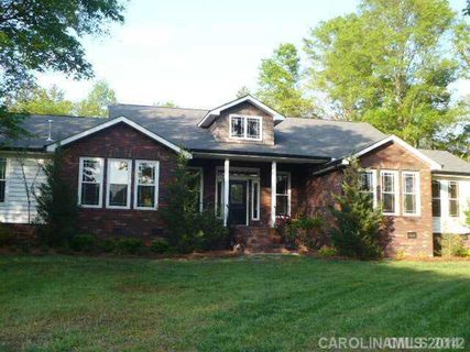 4301 Middle Stream Road sold home in Rolling Acres, Charlotte, NC