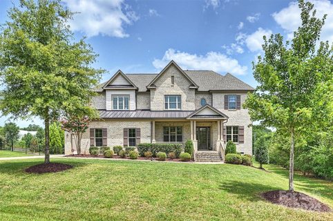 200 Squash Harvest Court sold home in Atherton, Matthews, NC