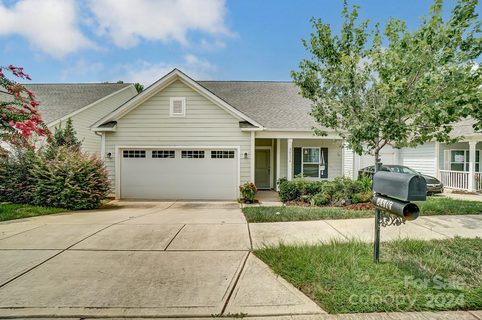 24514 Blue Heron Circle