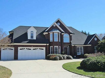 1543 12th Fairway Drive