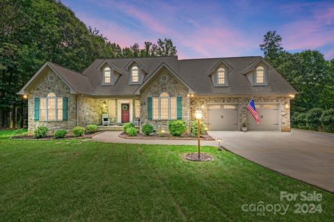 119 Hawk Run Lane