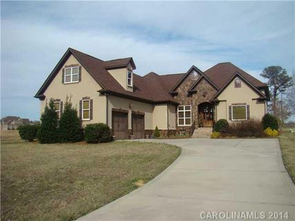 4909 Campobello Drive